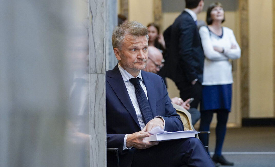 Koronakommisjonens leder Egil Matsen før overleveringen av kommisjonens rapport til statsministeren. Koronakommisjonens leder Egil Matsen før overleveringen av kommisjonens rapport til statsministeren.