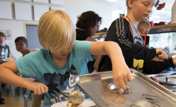 6 av 17 skoler i Stavanger får ja til gratis skolemat