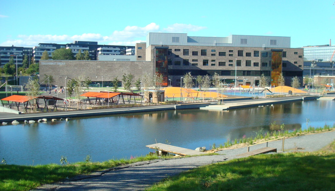 Unio kommune tar ut 49 medlemmer ved Teglverket skole i Oslo dersom det blir streik på tirsdag. Unio kommune tar ut 49 medlemmer ved Teglverket skole i Oslo dersom det blir streik på tirsdag.