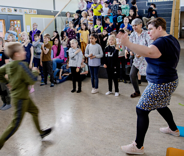 Kortere skoledager og fri fra nasjonale prøver gir danske lærere ny giv