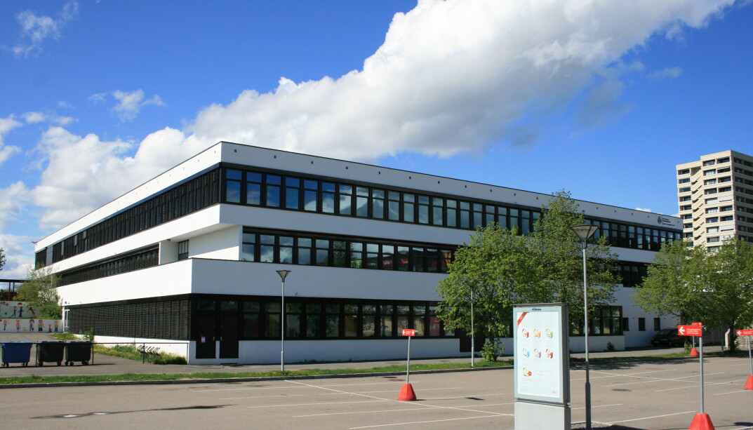 Hellerud videregående skole. Hellerud videregående skole.