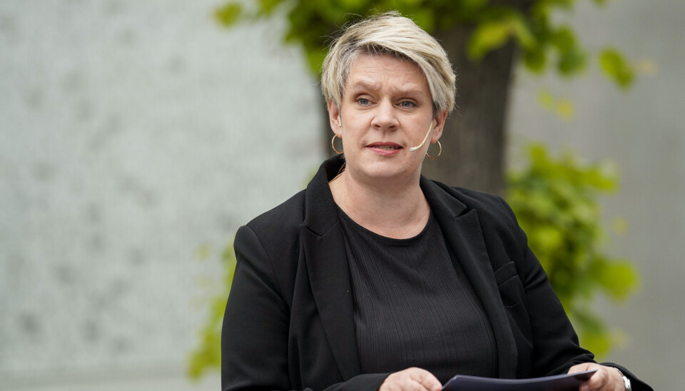 Arbeids- og inkluderingsminister Marte Mjøs Persen ber alle som jobber med barn og unge være oppmerksomme på problematikken omkring tyvangsekteskap.