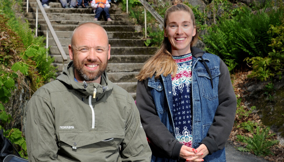 Foreldrene er engasjert i barnehagens drift. Martin Breen (t.v.) har holdt kurs i førstehjelp og båtsikkerhet for de ansatte og Johanne Alme har hatt yoga med barna.