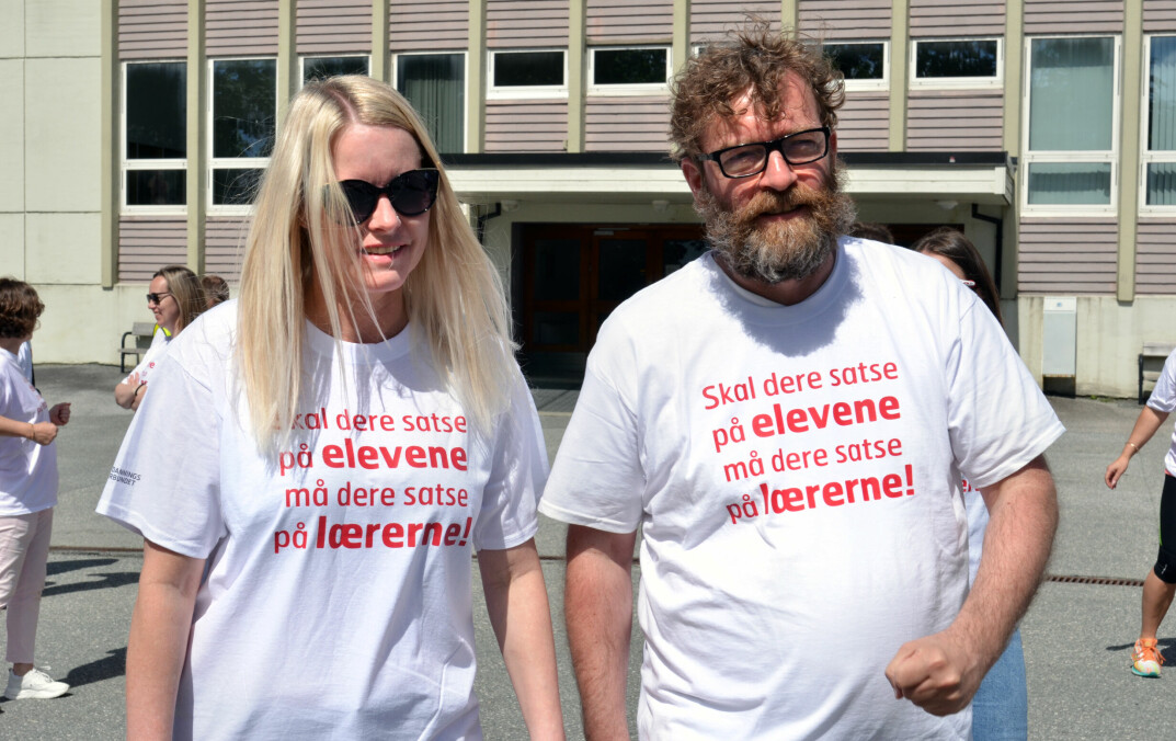 Lærerne Monica Bjelde og Ingvar Kjøl er i streik. De er klare for å streike lenge.