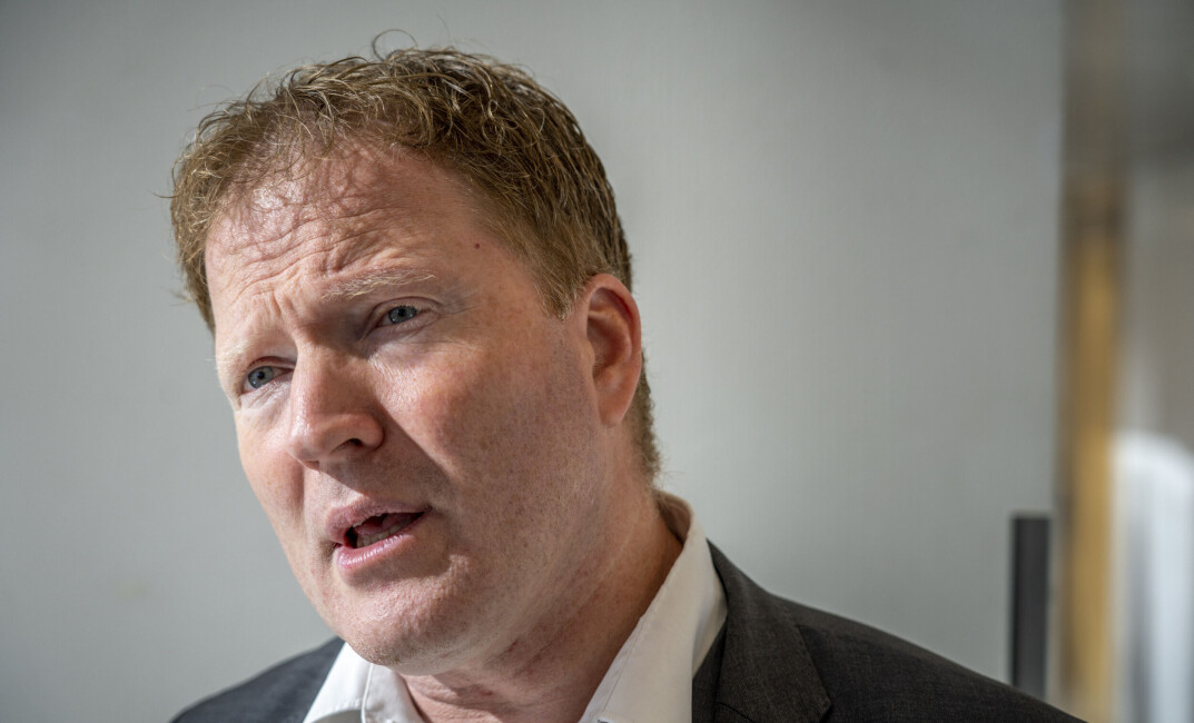 Kommunal- og distriktsminister Sigbjørn Gjelsvik (Sp). Kommunal- og distriktsminister Sigbjørn Gjelsvik (Sp).