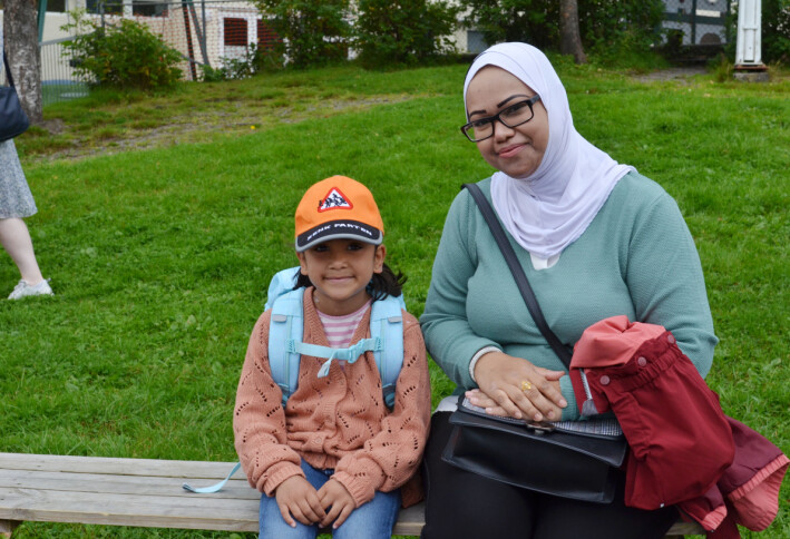 Mamma Roushan Jahan Khan og Samara Jahan Khan var spente på den store dagen. Mamma Roushan Jahan Khan og Samara Jahan Khan var spente på den store dagen.