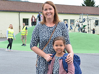 Nina Uteng håper Slettebakken skole ikke blir tatt ut i streik i år. Her med datteren Hanna Millian Uteng. Nina Uteng håper Slettebakken skole ikke blir tatt ut i streik i år. Her med datteren Hanna Millian Uteng.