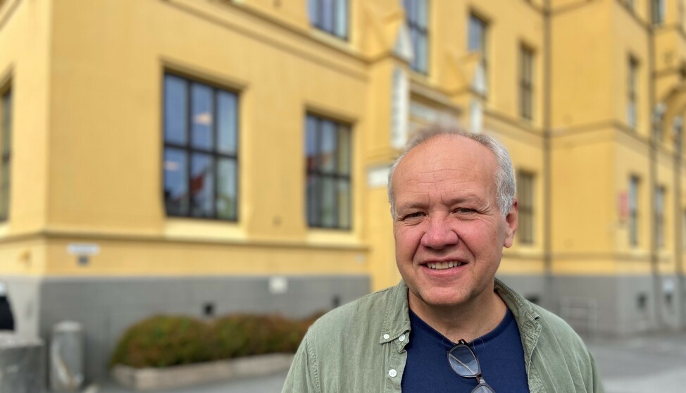 Lærer Tor Monrad ved Arendal videregående skole går ut i streik på mandag. 43 lærere ved skolen er tatt ut.