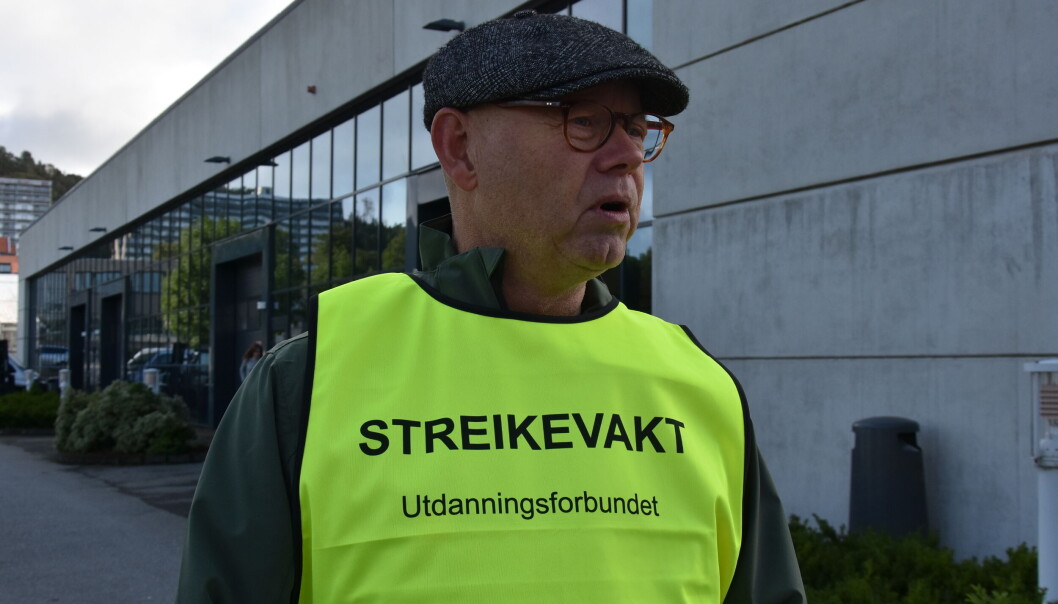 Tillitsvalgt på Haugaland. Han leder 73 lærere i streik. Tillitsvalgt på Haugaland. Han leder 73 lærere i streik.