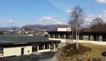 Lærere ved Slåtthaug ungdomsskole i Bergen ble tatt ut i streik den 22. august. Lærere ved Slåtthaug ungdomsskole i Bergen ble tatt ut i streik den 22. august.
