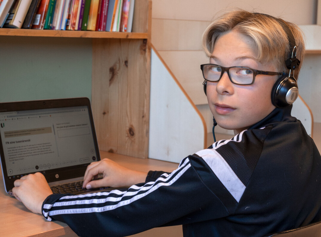 Sindre Nyfløt Lie gikk i 5. klasse da han ba statsministeren åpne for at elever med dysleksi får ta nasjonale prøver i lesing. Nå har han endelig selv tatt prøven, som 9.-klassing. Sindre Nyfløt Lie gikk i 5. klasse da han ba statsministeren åpne for at elever med dysleksi får ta nasjonale prøver i lesing. Nå har han endelig selv tatt prøven, som 9.-klassing.