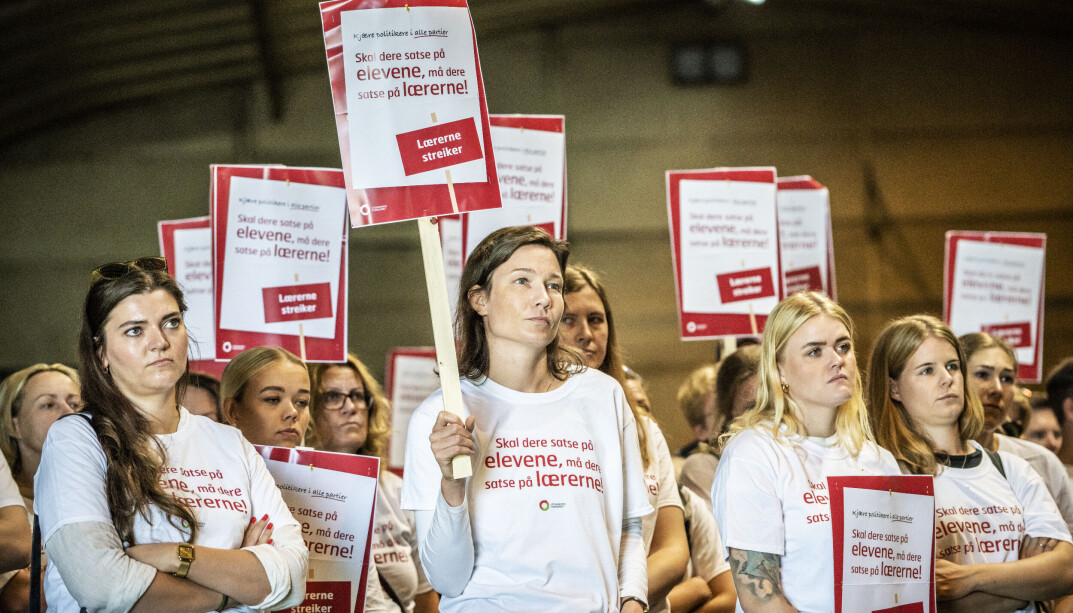 Lærerstreiken endte tirsdag etter 15 uker. Regjeringen grep inn med tvungen lønnsnemnd. Lærerstreiken endte tirsdag etter 15 uker. Regjeringen grep inn med tvungen lønnsnemnd.