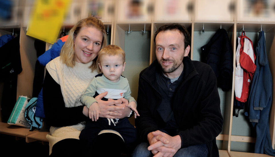 Mamma Camilla Wallestad Thorød og pappa Kristoffer Randa sier det er krevende å være foreldre til en syk gutt som Elias, og er utrolig takknemlige for tilbudet han har i barnehage.