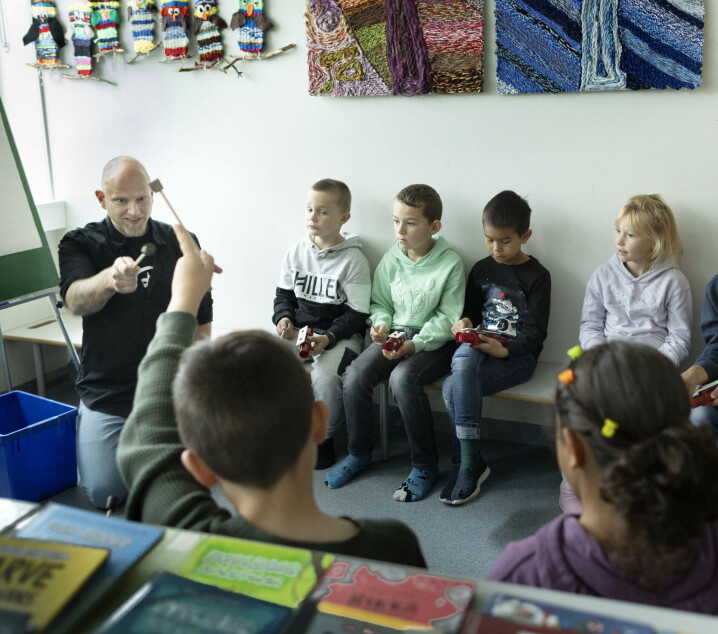 Tom har dysleksi, ADHD og Asperger - og er lærer:- Han er et viktig forbilde