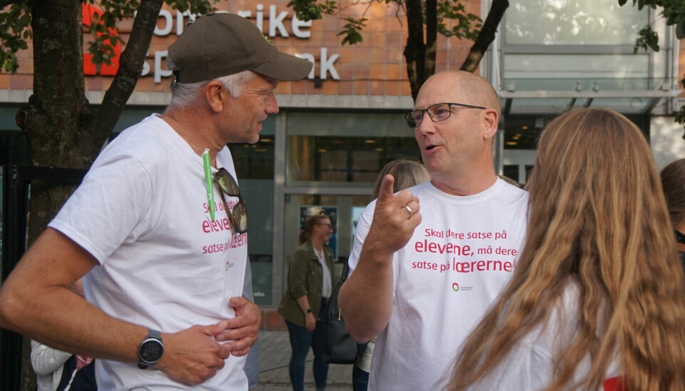 Utdanningsforbundets leder Steffen Handal mener det var på tynt grunnlag regjeringen grep inn og stanset lærerstreiken 27. september.