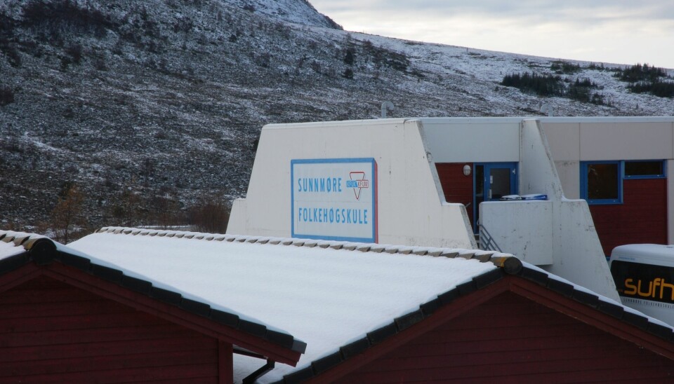 Sunnmøre Folkehøgskole er en av 85 folkehøyskoler i Norge.