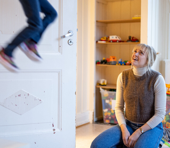 – Mange lurer på hva de egentlig skal med det, når de verken får mer lønn eller andre oppgaver, sier Hedda.
