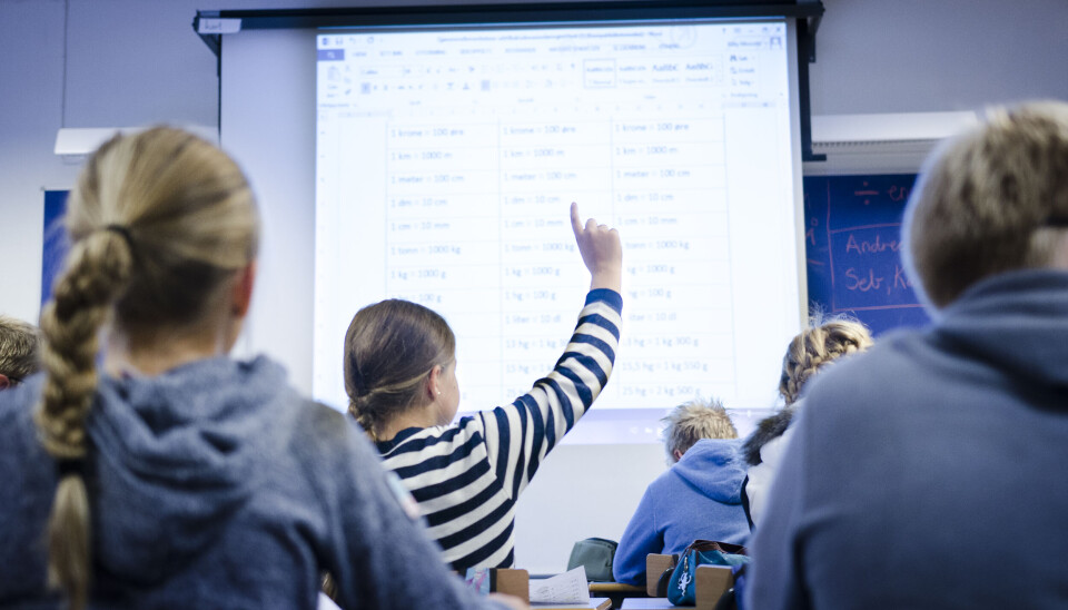 Elever gjør det dårligere i matte og naturfag - mindre selvtillit og dårligere læringsmiljø kan ligge bak
