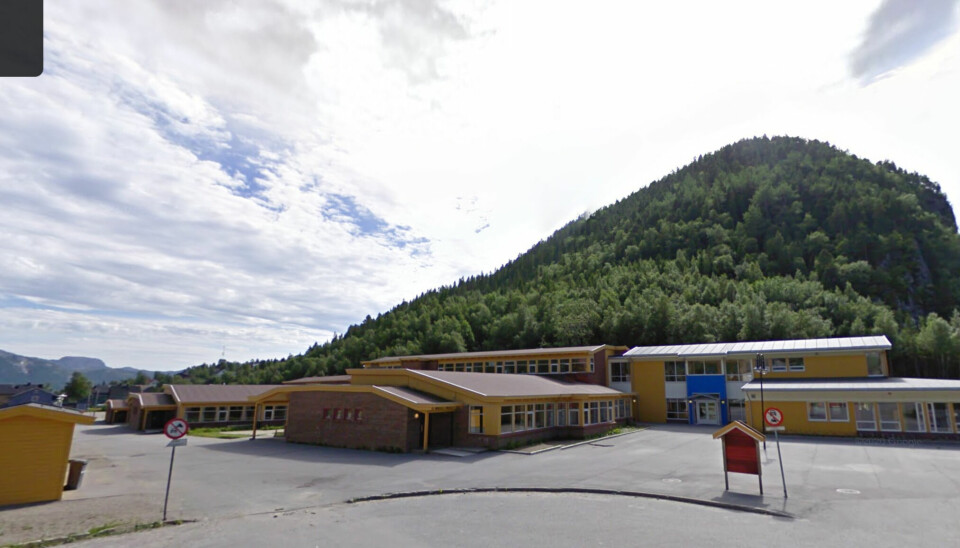 Elever ved barneskolene i Namsos mener foreldre må være bedre forbilder for å unngå mobbing. Bildet er av Vestbyen skole.