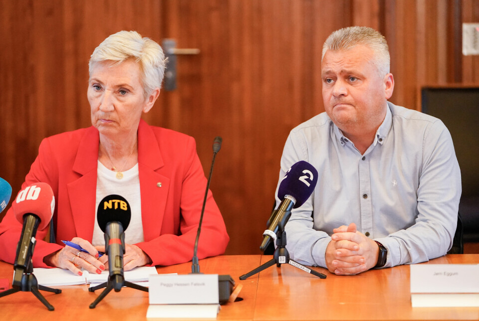 LO-leder Peggy Hessen Følsvik og Jørn Eggum møter pressen i forbindelse med konflikt og streik i lønnsoppgjøret for 2023.