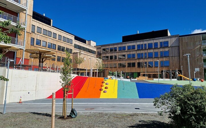 Oksenøya barneskole er bygget for 1.000 elever.