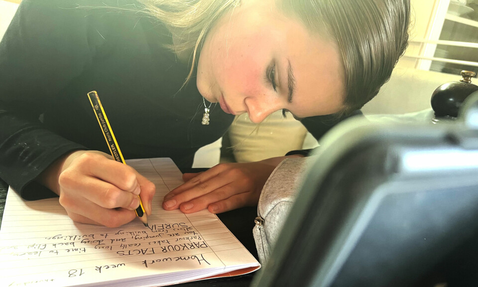 Bergen sier nei til å innføre et 11. skoleår ungdomsskole
engelsk
skrive
elev
lekse