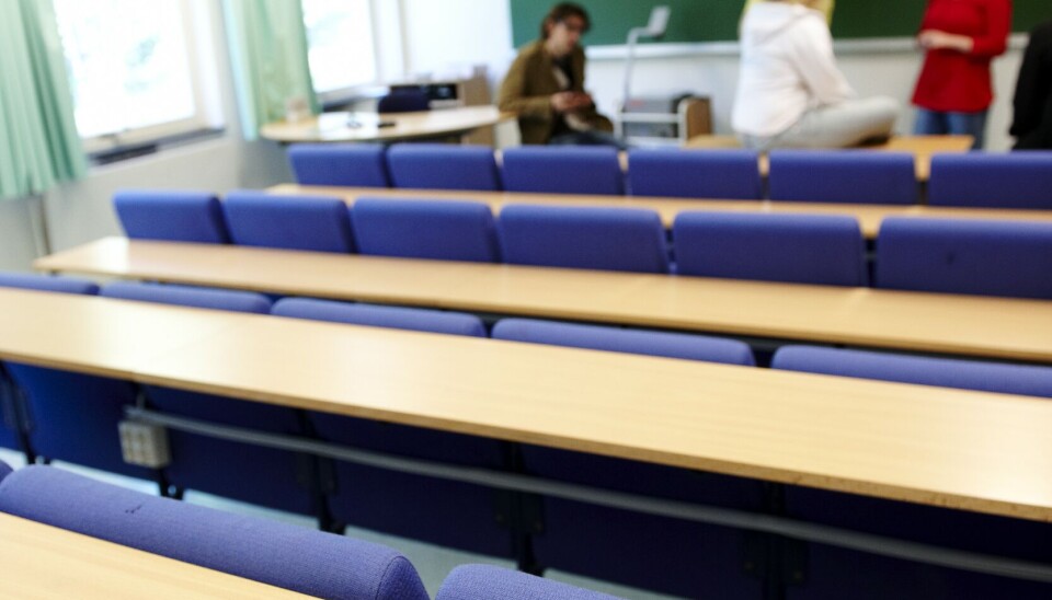 Over hele landet sliter utdanningsinstitusjonene med å fylle opp plassene på lærerstudiene.