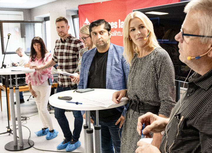 Panelet under debatten besto av (f.v.) May-Britt Sundal, Joachim Nybakke, Gro Bråten, Himanshu Gulati, Elise Waagen og Egil Gundersen.