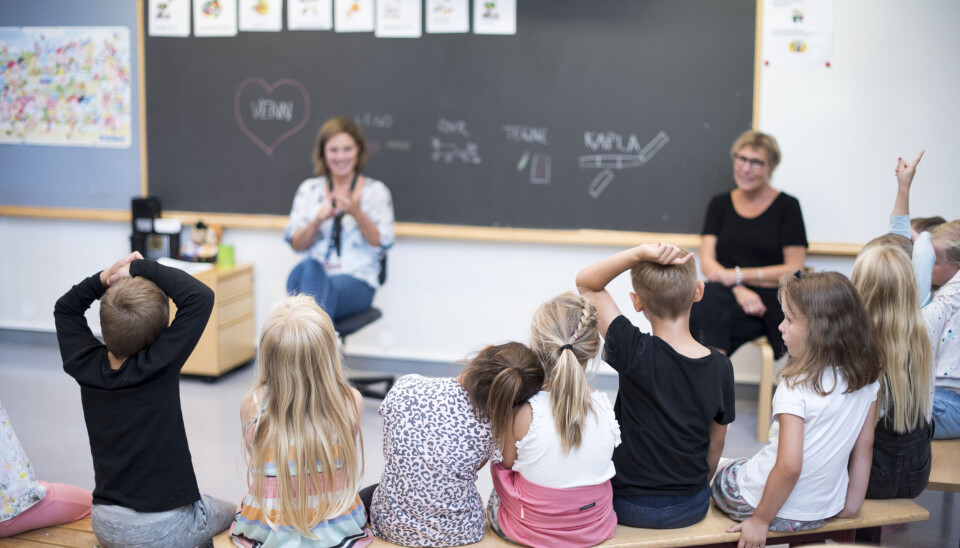 Få kommuner satser på høyere lønn for å tiltrekke seg lærere