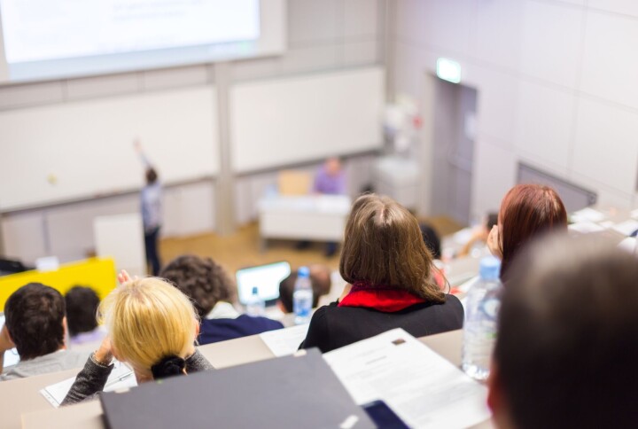 1 av 3 studieplasser på barnehagelærer-utdanningene står tomme Forelesning