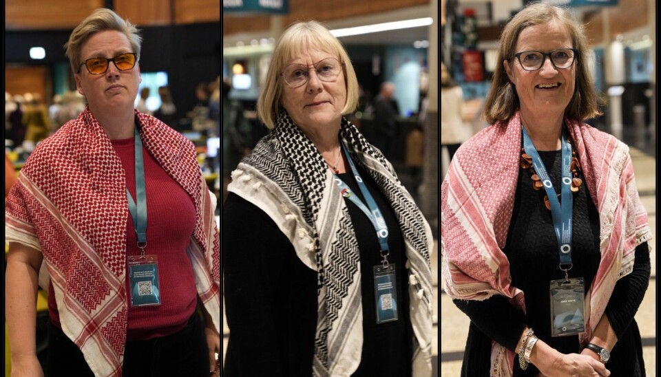 Fra venstre: Jorunn Folkvord, Jorid Oline Østvik og Anne Greve gikk med Palestina-skjerf på Utdanningsforbundets landsmøte torsdag.
