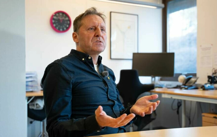 Hovedtillitsvalgt Knut Raknerud Olsen er bekymret for sarpsborgskolen.