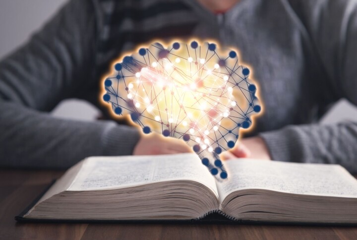Kunstig intelligens i skolen: Nye veier for læring?