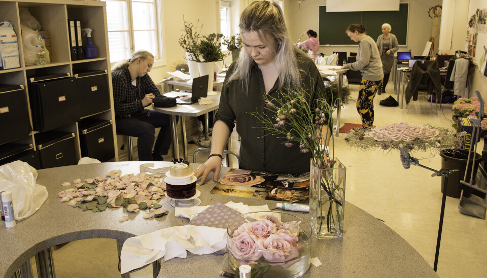 Romantikk og dramatikk hos blomsterdekoratørene på Vea