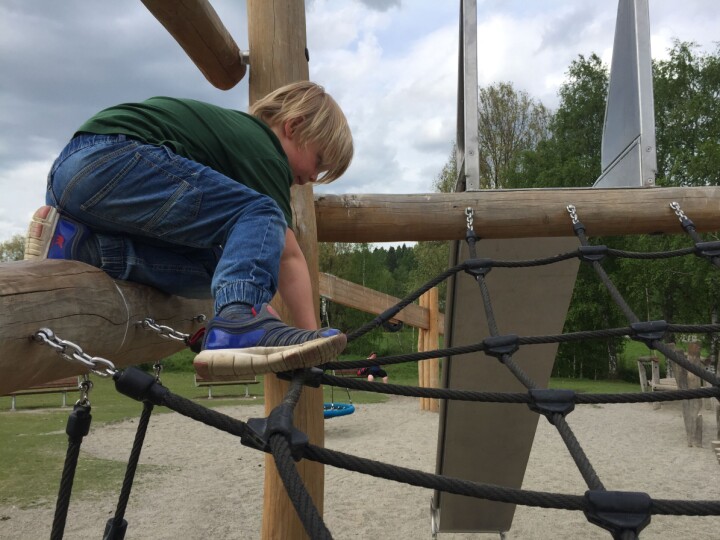 Vil teste utsatt skolestart for barn født sent på året