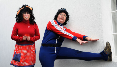 Figurene Solfrid og Gym-Jim er på besøk i teaterbarnehagen, men ingen får vite hvem som skjuler seg bak utkledningen.