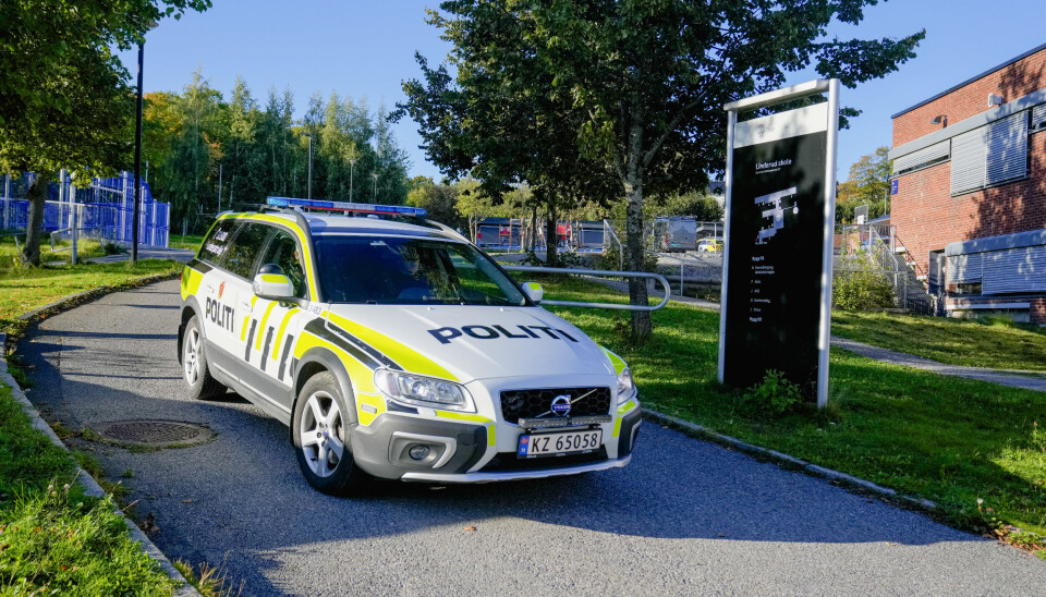 Politiet var på stedet med store ressurser etter en skyteepisode ved Linderud skole i Oslo onsdag.