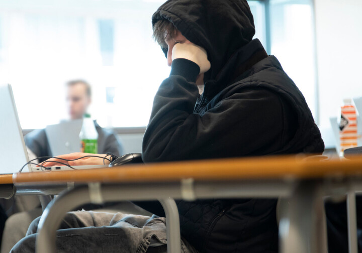 Antall lærerløse timer blir ikke registrert noe sted, hvis de ikke meldes som avvik til fylkeskommunen.