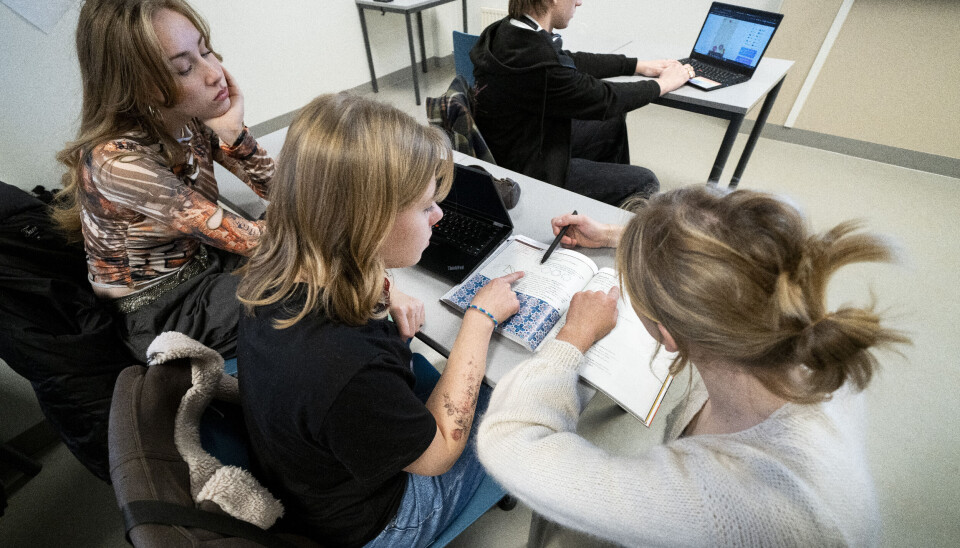 Samskriving mellom elever og språkmodeller
