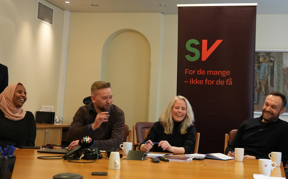 Partileder i SV Kirsti Bergstø, nestledere Torgeir Knag Fylkesnes (t.h) og Mariann Hussein (t.v) , og partisekretær Audun Herning.