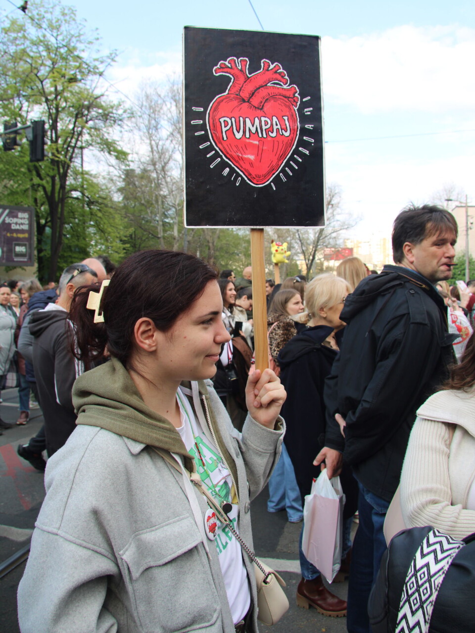 «Pumpaj» er serbisk slang for «kjemp videre» eller «kjemp hardere». Det har blitt en populær slagord for den serbiske studentbevegelsen.