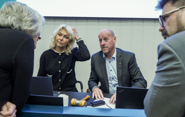 Fylkesvaraordfører Hanne Alstrup Velure (H) og fylkesordfører Thomas Breen (Ap). Deres partier, og MDG, fikk flertall for å avslå privatskolesøknadene.