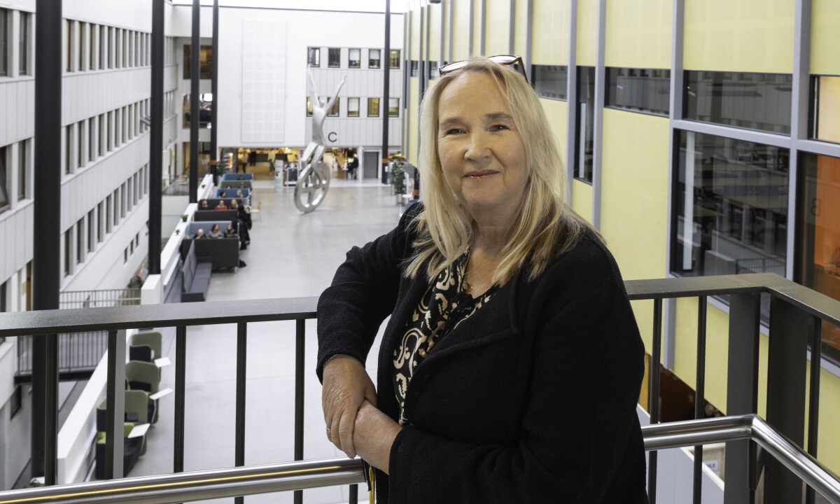 Merete begynte som frisør: Nå tar hun doktorgrad i skoleledelse